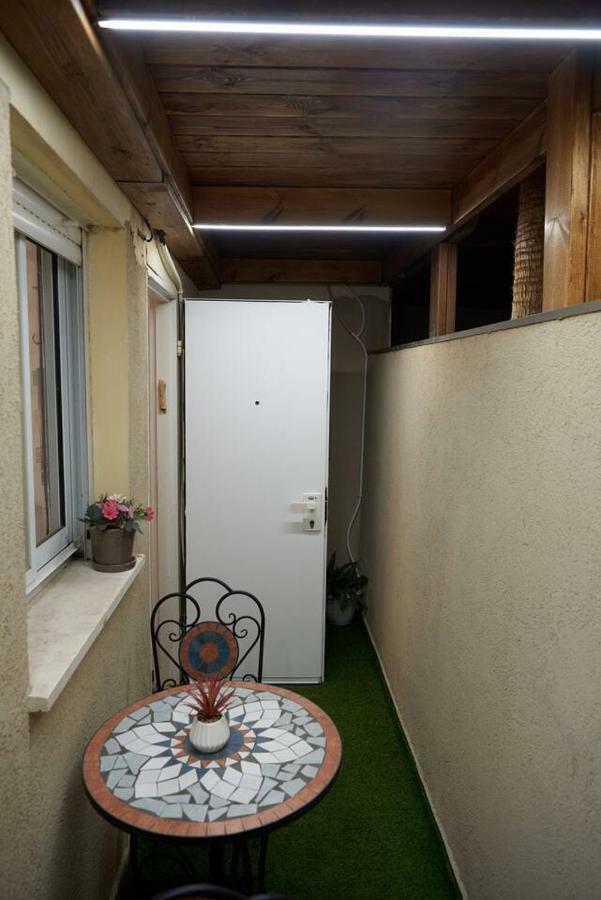Studio Maya *